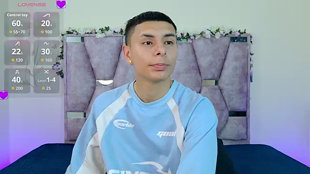 lana and liam  online show from November 2025 09:35:02 AM