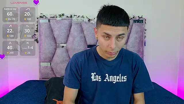 lana and liam  online show from November 2025 09:24:02 AM