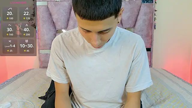 lana and liam  online show from October 2025 10:34:02 AM