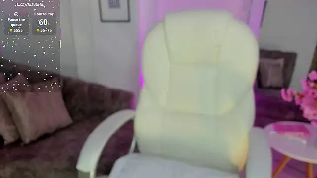 Melina Rouge online show from November 2025 06:40:02 PM