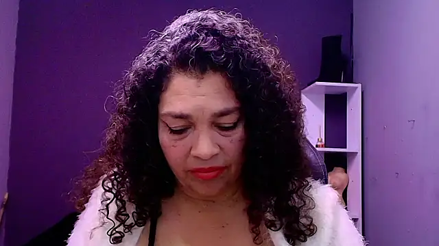 NinaBlazee online show from September 2025 07:31:02 PM