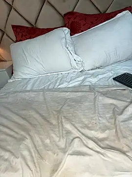 AngelinaDuvall online show from April 2026 01:25:01 PM