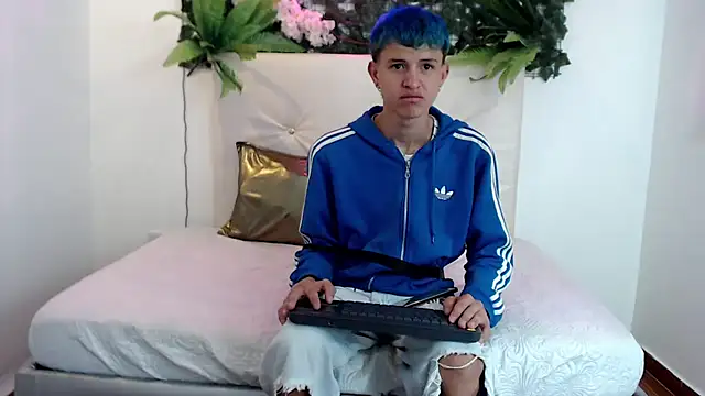 Snapshot of iam_lukas__ chatting on September 2025 03:13:01 AM iam lukas online show from September 2025 03:13:01 AM