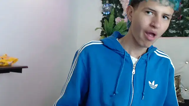 Snapshot of iam_lukas__ chatting on October 2025 02:26:01 AM iam lukas online show from October 2025 02:26:01 AM