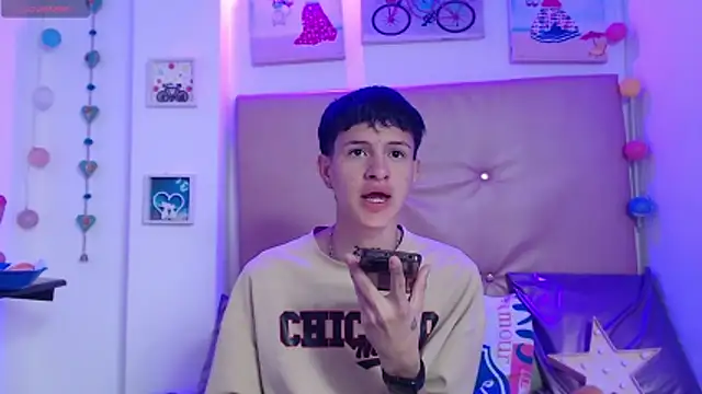 Snapshot of iam_lukas__ chatting on December 2025 05:18:02 PM iam lukas online show from December 2025 05:18:02 PM