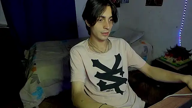 golden ryyan online show from March 2026 06:02:02 PM