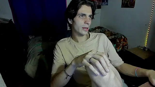 golden ryyan online show from February 2026 10:42:01 PM