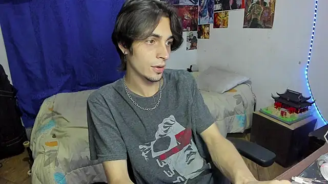 golden ryyan online show from April 2026 10:02:02 PM