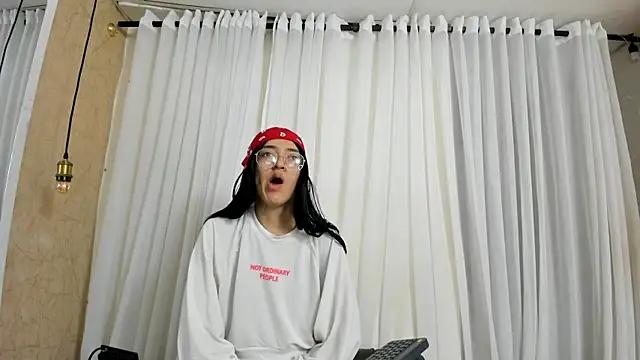 michaelmistress online show from October 2025 12:17:02 PM