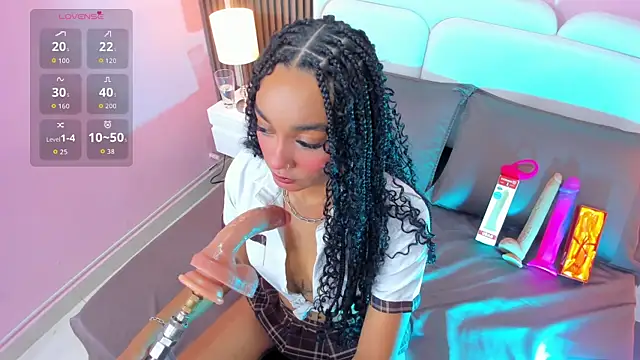 Clawdeen  wolf online show from November 2025 08:01:02 PM