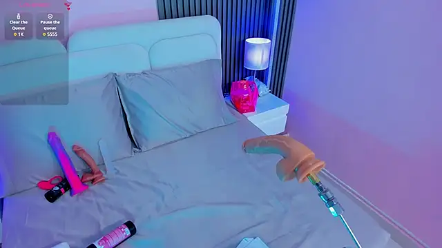 Clawdeen  wolf online show from April 2026 08:26:02 PM