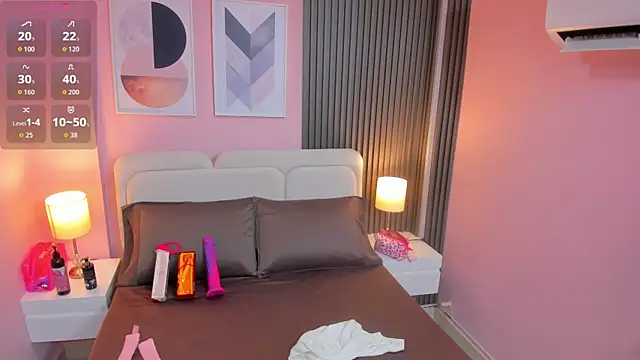 Clawdeen  wolf online show from November 2025 08:12:01 PM