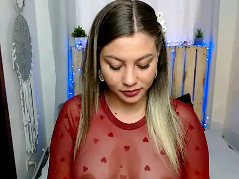 scarlettJoyy online show from April 2026 10:44:01 AM