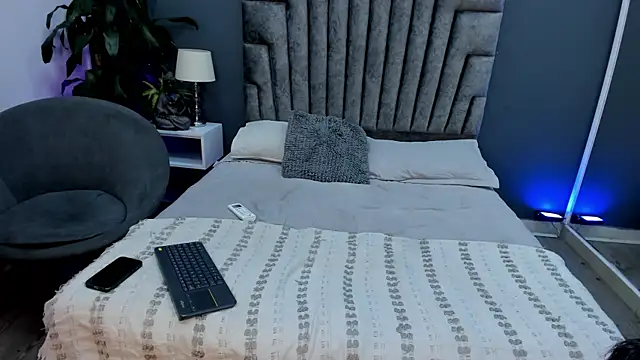 Snapshot of stephane_rouss chatting on October 2025 07:46:02 PM stephane rouss online show from October 2025 07:46:02 PM