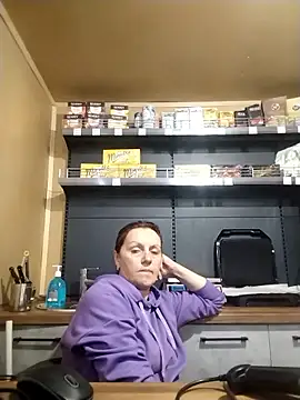 KimmyAghora online show from October 2025 12:20:02 PM