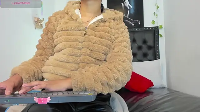 ScarlettVell online show from January 2026 07:20:02 PM