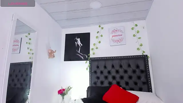 ScarlettVell online show from January 2026 07:29:01 PM