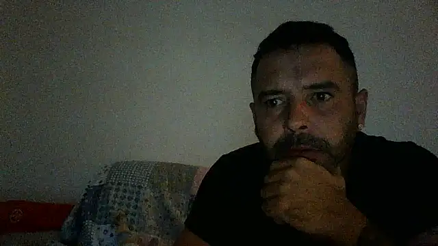 Feistysausage online show from October 2025 09:25:01 PM