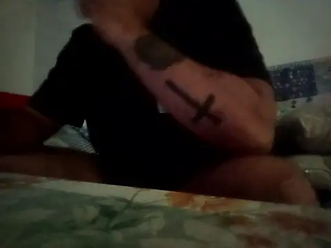 Feistysausage online show from October 2025 10:24:01 PM