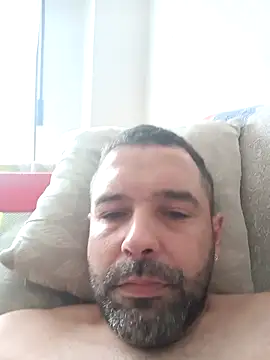 Feistysausage online show from October 2025 03:35:02 PM