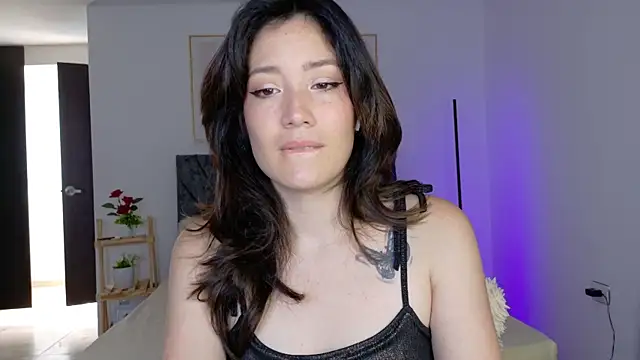 Eliih 01 online show from September 2025 02:23:01 PM
