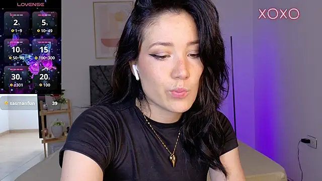 Eliih 01 online show from October 2025 06:05:01 PM