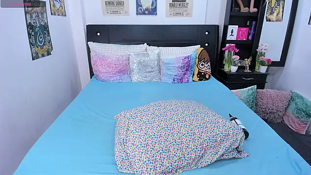 lilylunapotter online show from March 2026 12:57:01 PM