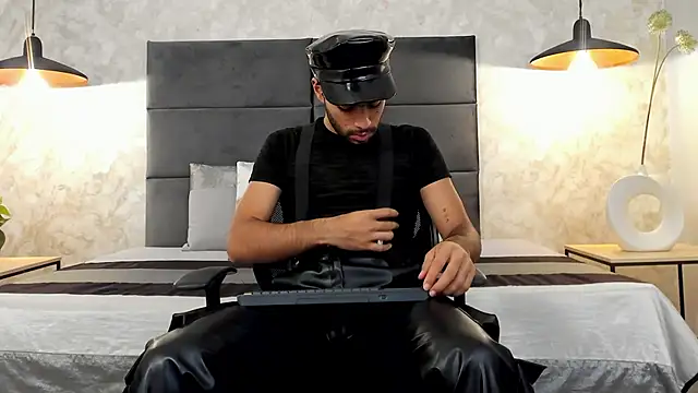 RaphaelDufort online show from November 2025 11:59:01 PM