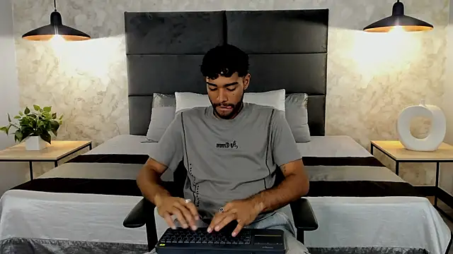 RaphaelDufort online show from September 2025 11:56:02 PM