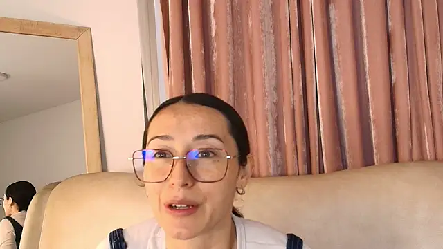 Ginevra esposito online show from March 2026 12:50:02 PM