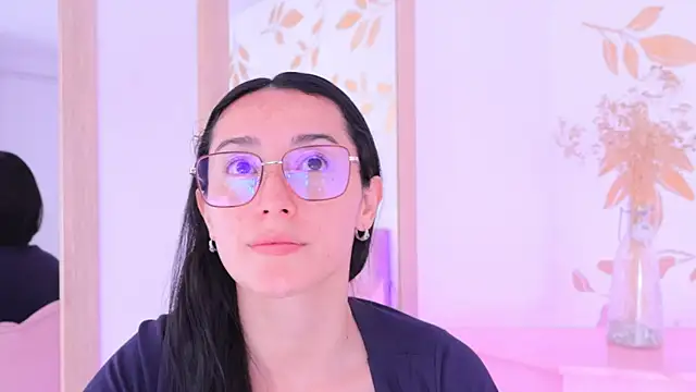 Ginevra esposito online show from September 2025 12:33:02 PM