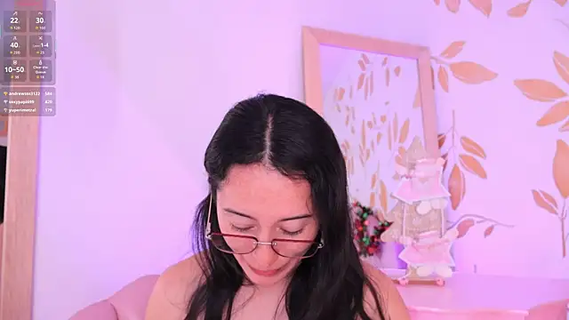 Ginevra esposito online show from December 2025 12:40:02 PM