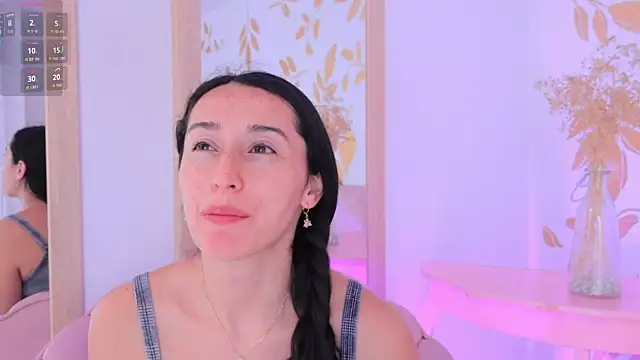 Ginevra esposito online show from October 2025 12:50:02 PM
