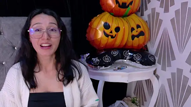 Ginevra esposito online show from October 2025 01:02:02 AM