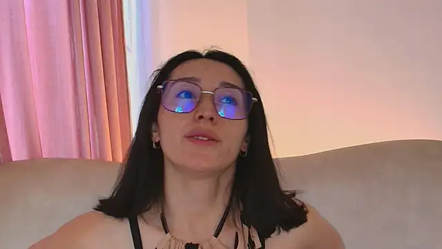 Ginevra esposito online show from May 2026 12:52:01 PM
