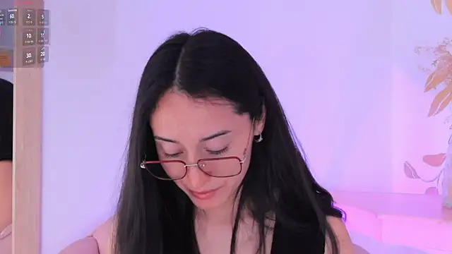 Ginevra esposito online show from November 2025 12:42:01 PM