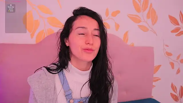 Ginevra esposito online show from March 2026 01:04:01 PM