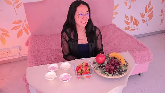 Ginevra esposito online show from February 2026 12:46:02 PM