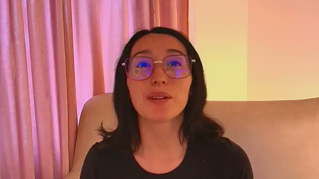 Ginevra esposito online show from May 2026 12:43:01 PM