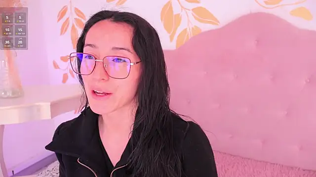 Ginevra esposito online show from March 2026 01:14:02 PM