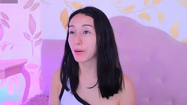 Ginevra esposito online show from September 2025 01:00:01 PM