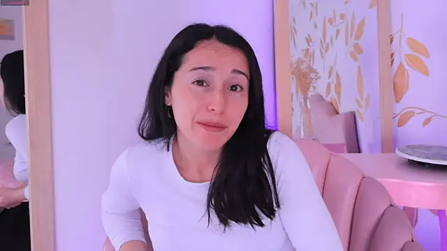 Ginevra esposito online show from November 2025 12:49:01 PM