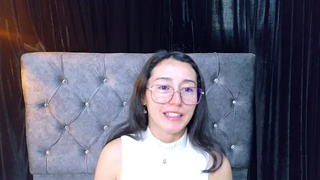 Ginevra esposito online show from October 2025 12:37:02 PM