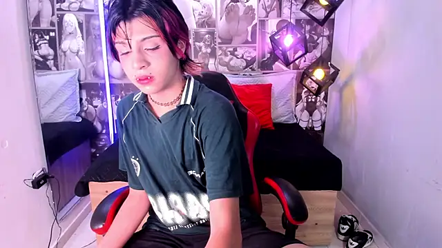 Dan Copers online show from November 2025 08:13:01 PM