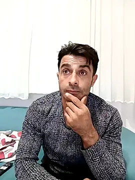 alex10alexx online show from October 2025 12:01:02 AM