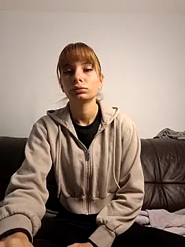 Snapshot of D4ddyslut chatting on December 2025 01:10:01 PM D4ddyslut online show from December 2025 01:10:01 PM