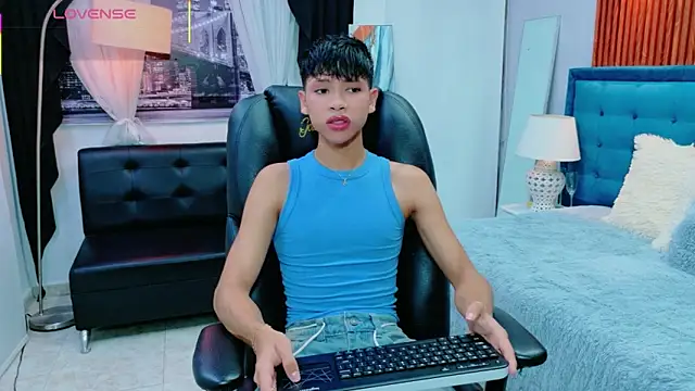 Snapshot of dilan_911 chatting on May 2026 06:34:02 PM dilan 911 online show from May 2026 06:34:02 PM