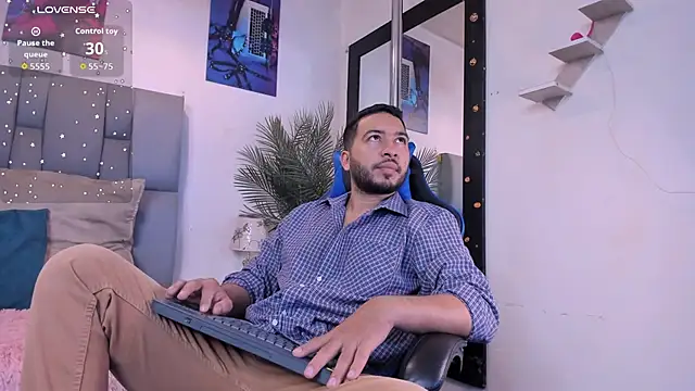 Snapshot of Edahi1386 chatting on September 2025 01:38:02 PM Edahi1386 online show from September 2025 01:38:02 PM