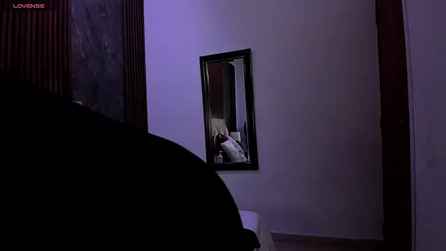 linda cabal online show from November 2025 09:40:02 PM