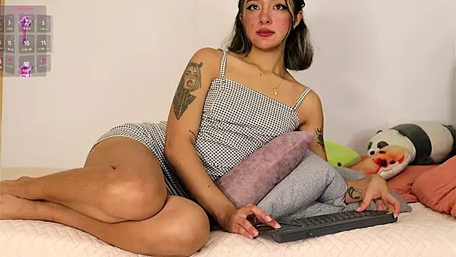 Raven06  online show from February 2026 11:27:02 PM